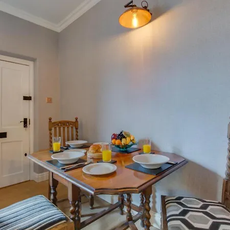 2 Bed In Oc-ds932 Skipton